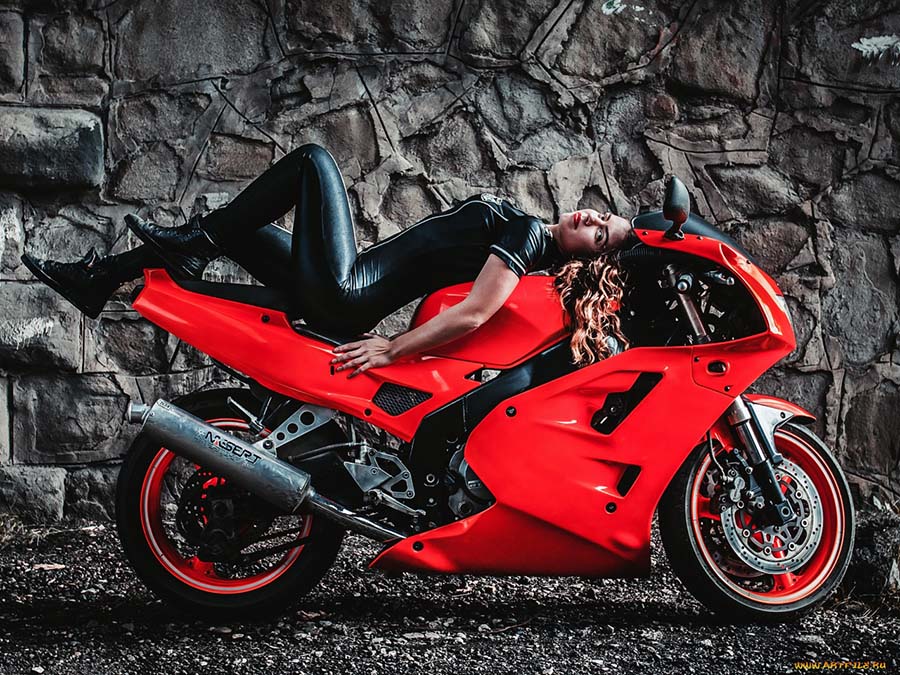 Beautiful girl Beautiful girls and motorcycles in Dortmund