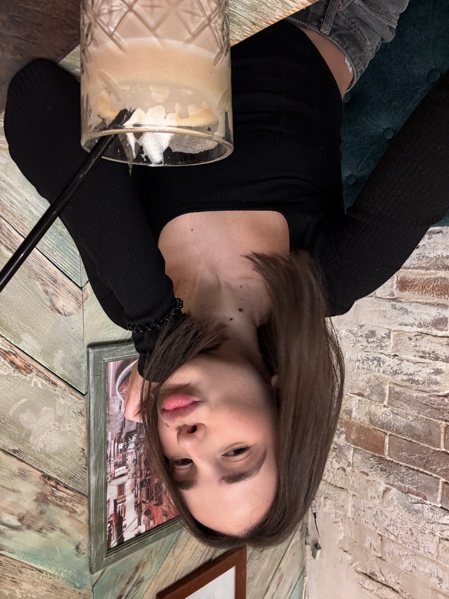 Fresh photos, fresh mood — Tina online in Dortmund